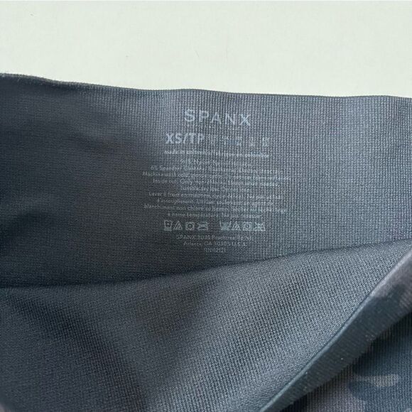 SPANX Black Camo Bike Short XS - Picture 5 of 6